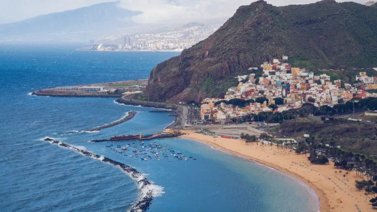Cuánto cuesta alquilar una casa en la playa este verano 2025