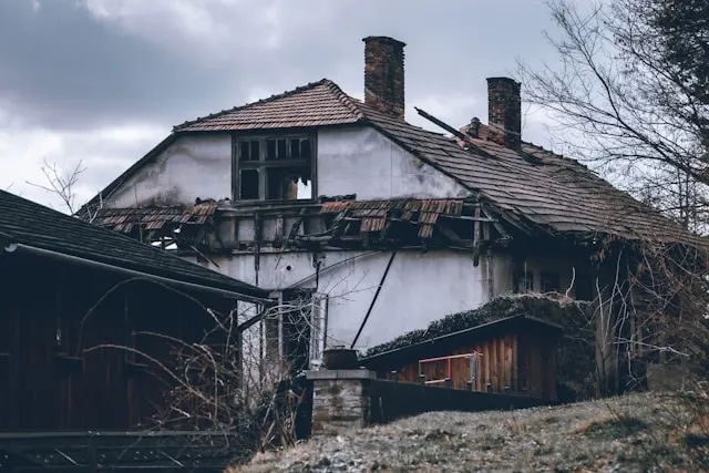 ¿Cómo se calcula el valor de mercado de una vivienda en ruina?